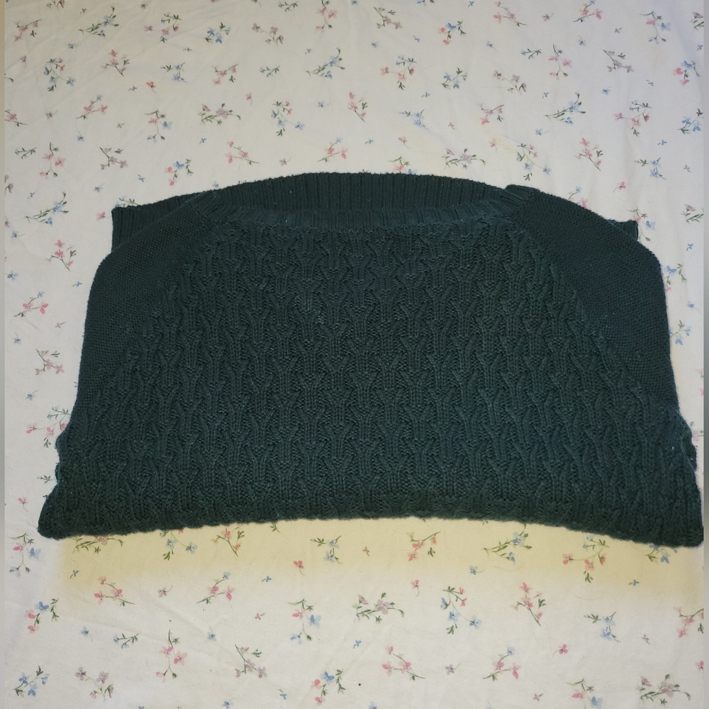 Aeropostale Women's Dark Green Cable Crewneck Sweater - Picture 3 of 3